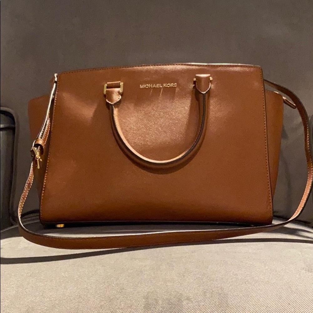 Michael Kors Selma Medium Purse Camel/Light Brown